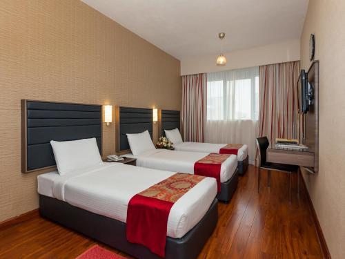 Oasis Deira Hotel Dubai Exteriör bild