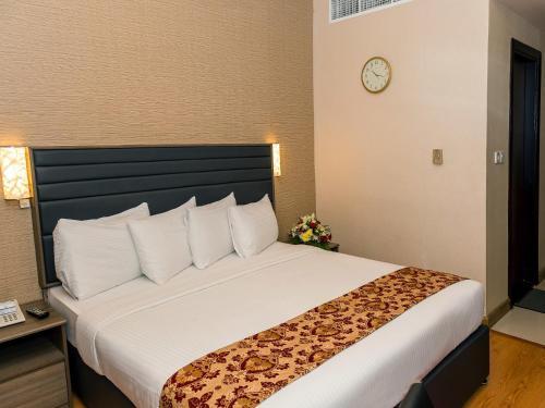 Oasis Deira Hotel Dubai Exteriör bild